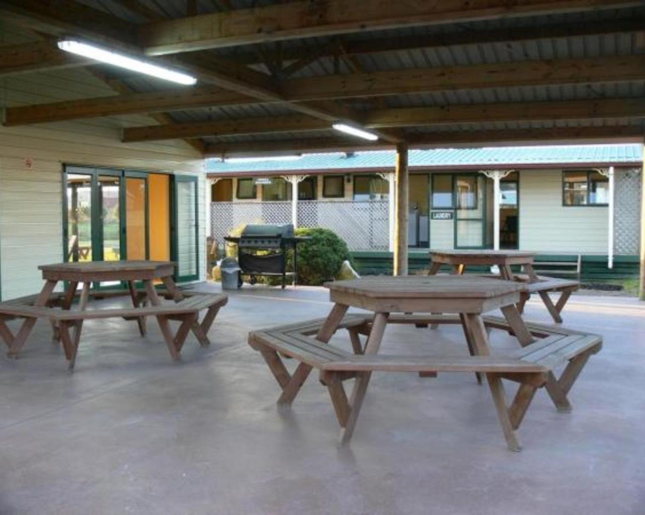 Otorohanga Kiwi Holiday Park Bagian luar foto